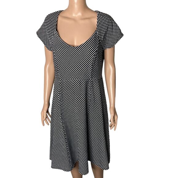 torrid Dresses & Skirts - Torrid Dress 1X Black White Polka Dot Swing Mini Challis Shirred Front Skater
